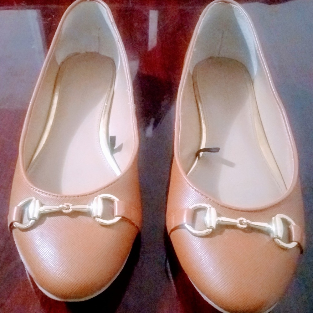 Banana Republic Flats